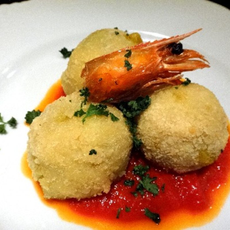 女性に好評『 天然の海老とアボカドのコロッケ 』(ド・マーレ湘南 川崎店 )