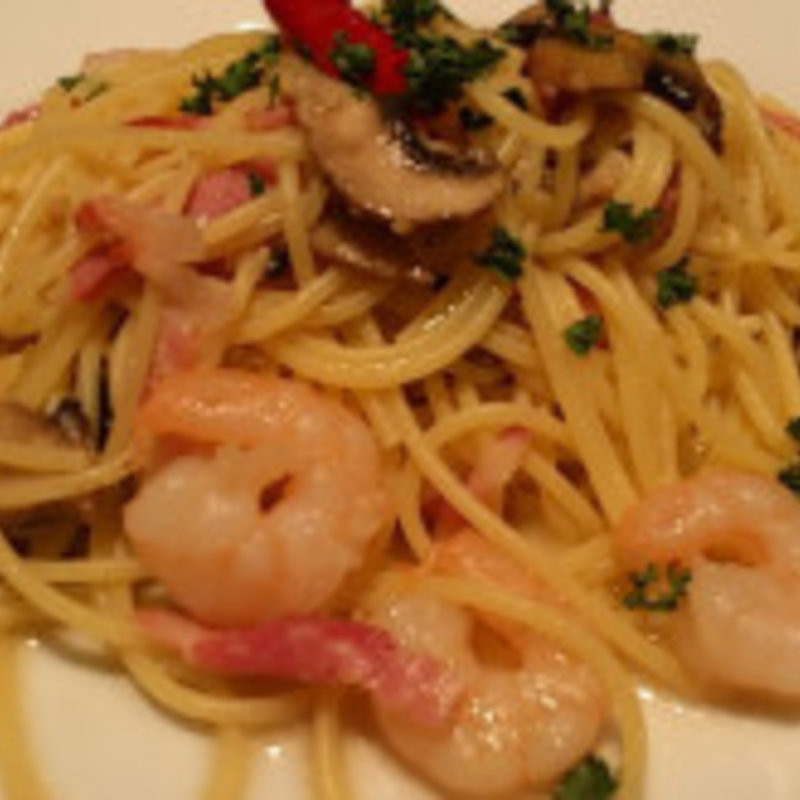 海老 ベーコン ブラウンマッシュルームのペペロンチーノ(ド・マーレ湘南 川崎店 )