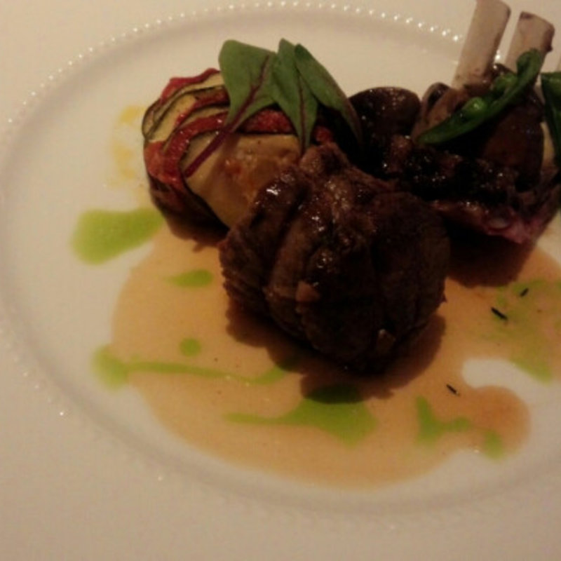 子羊のｽﾃｰｷ(ドゥ ミル （deuxmil）)