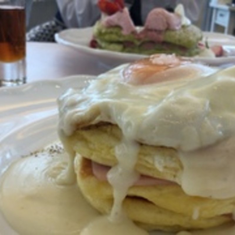 クロックマダムパンケーキ（サラダスープ付）(Deux Anges)