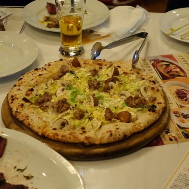 ちりめんキャベツとマッシュルームのピッツァ(トスカーナ 神谷町店 （Italian//BarR TOSCANA）)