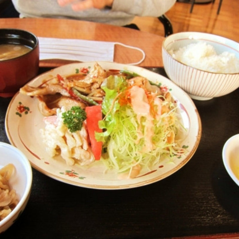 生姜焼き定食(トミーガーデン八千代 （道の駅　やちよ）)