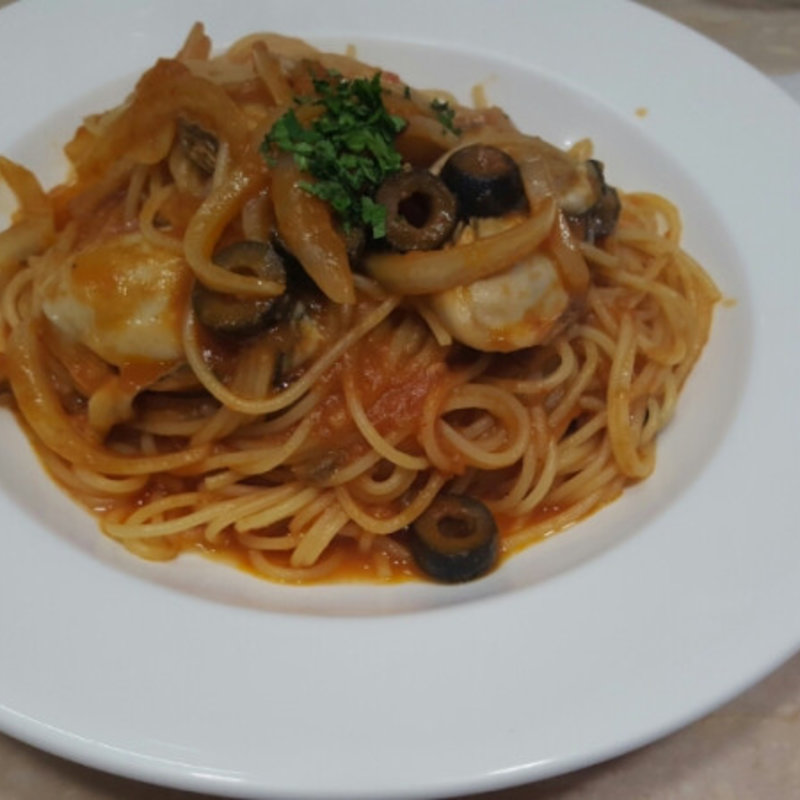 牡蠣のトマトソースパスタ(トミーナ )