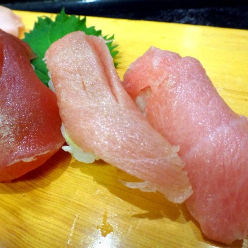 まぐろ三種(とも栄鮨)