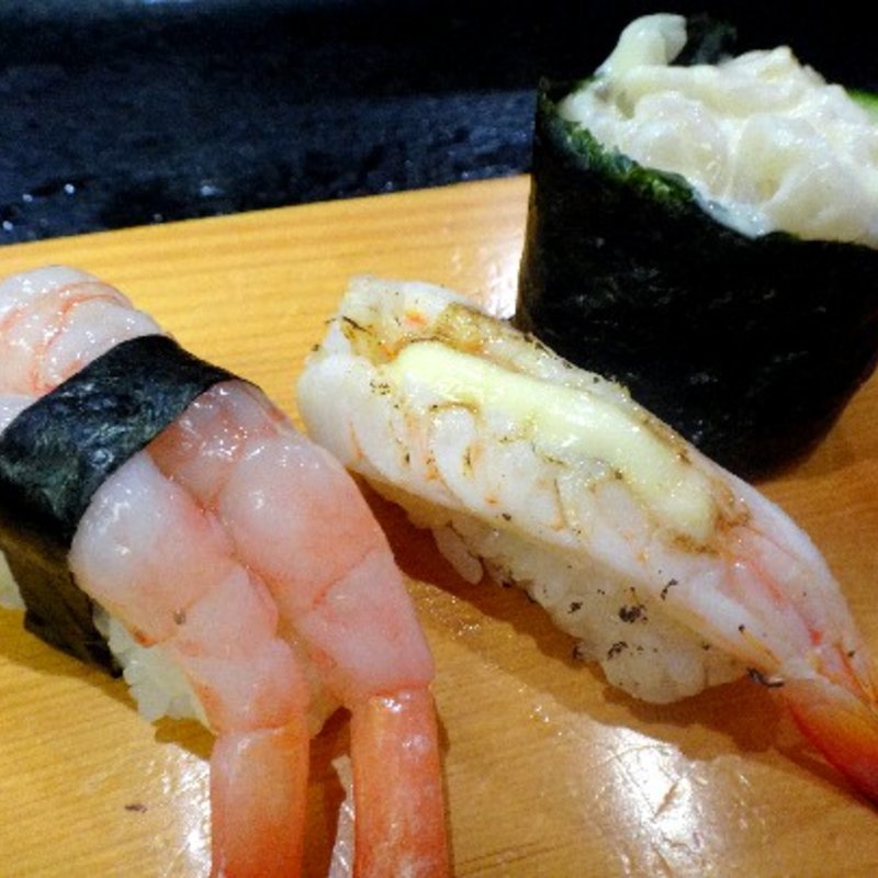 握り(とも栄鮨)