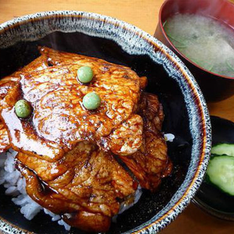 豚丼(ドライブイン八重洲 )