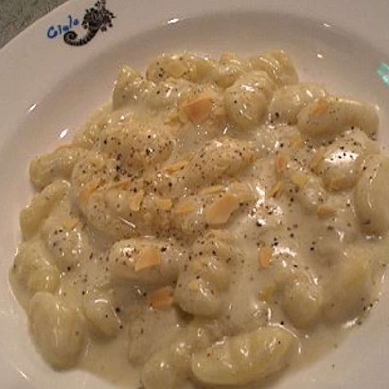 ニッキ　ゴルゴンゾーラソース(トラットリア・デル・チェーロ)