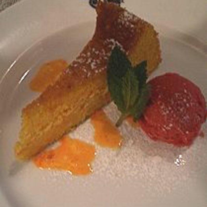 ニンジンケーキとフランボアーズのシャーベット(トラットリア・デル・チェーロ)