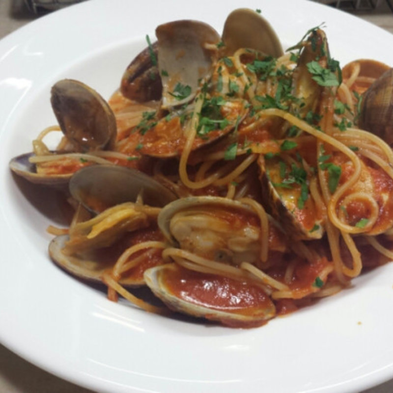 アサリとトマトのパスタ(トラットリア築地トミーナ)