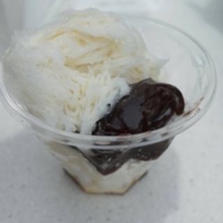 あんペーストかき氷 黒糖練乳(トラヤあんスタンド新宿店)