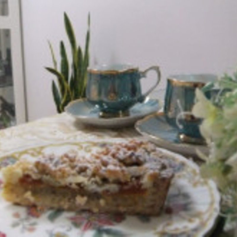 アンズとナッツのタルト(ドルチェ・ラ・ベットラ)