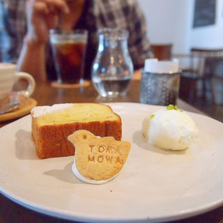 レモンケーキとチーズムース(トワモワカフェ （towa mowa cafe）)