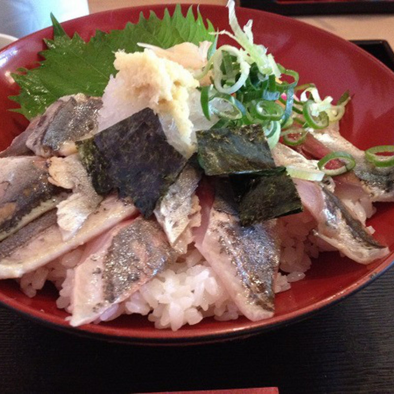 炙り秋刀魚丼(どんと屋 )