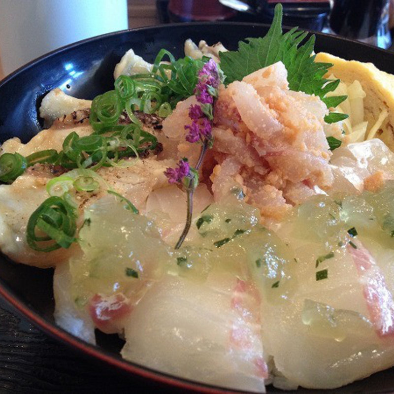 鯛三昧丼(どんと屋 )
