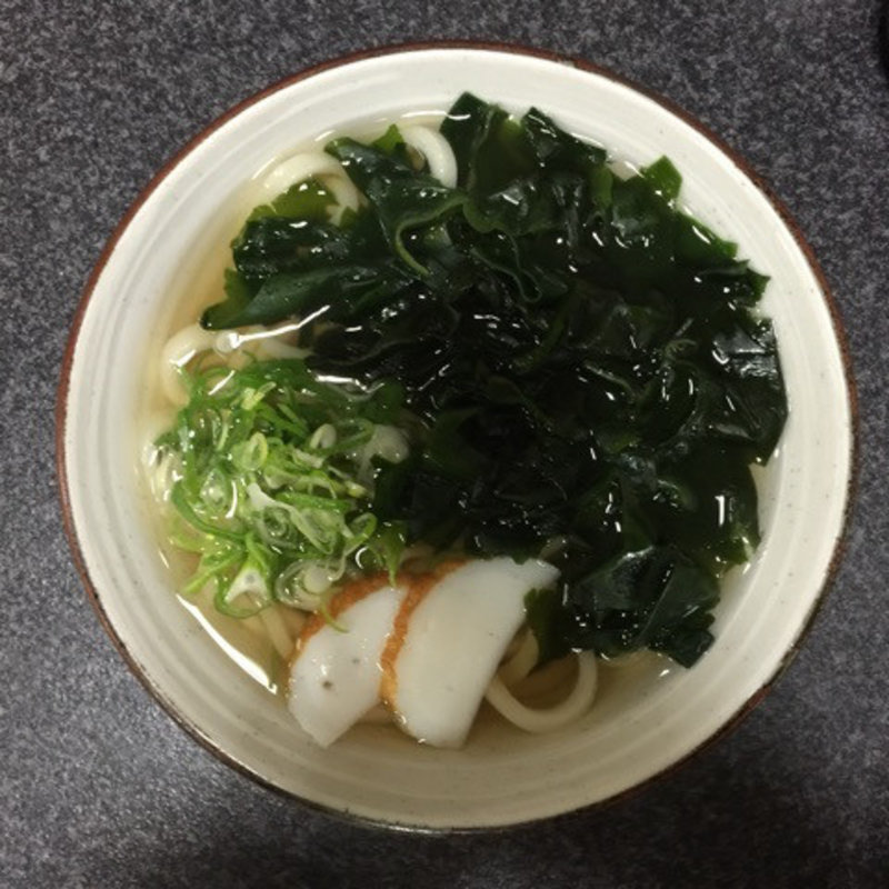 わかめうどん(どんぱちうどん)