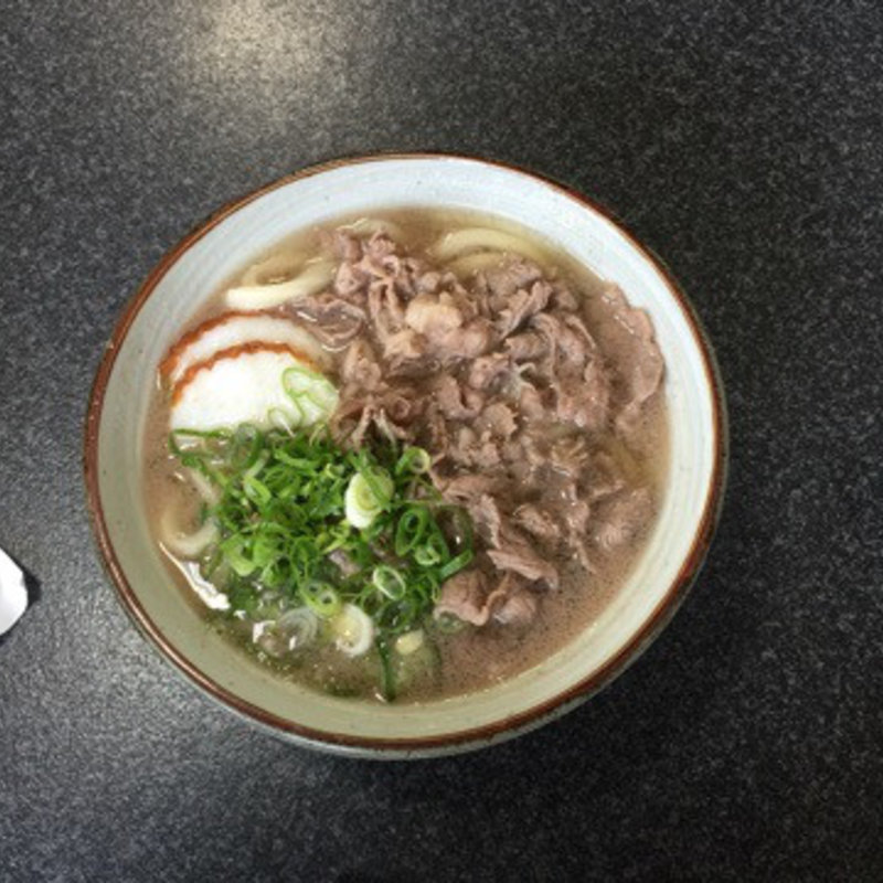 肉うどん(どんぱちうどん)