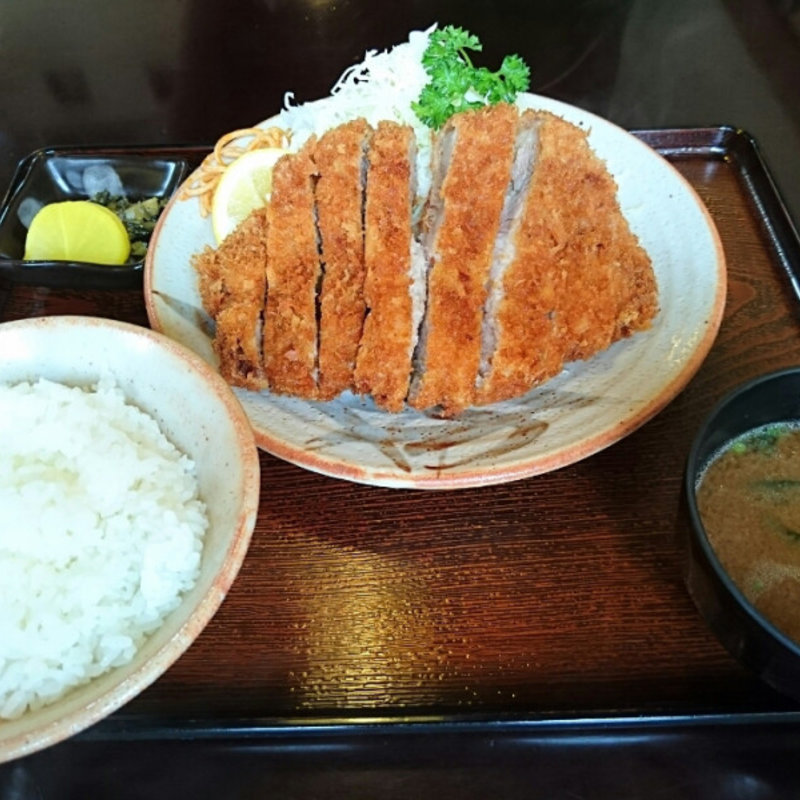 上ロースカツ定食(とん吉)