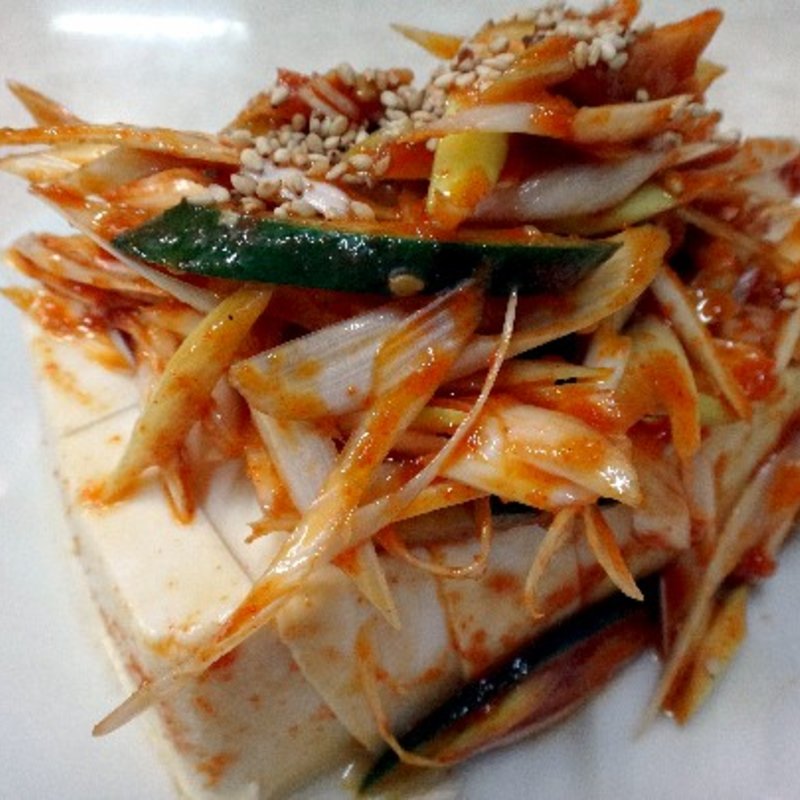 ピリ辛ネギ冷奴(かねイシ)