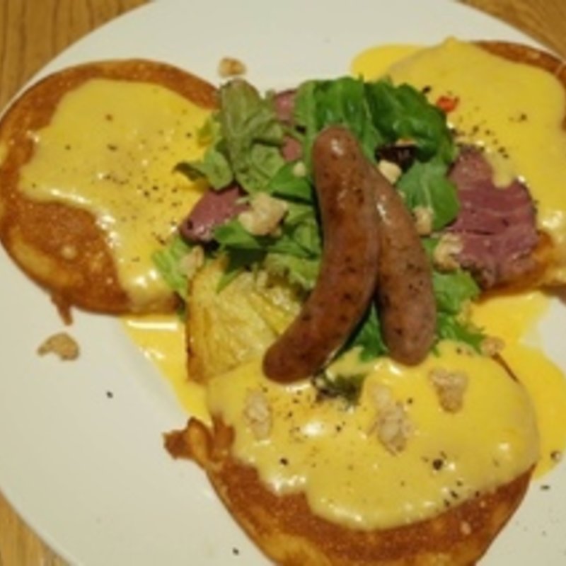 ハワイアンチーズメルトパンケーキ(カフェ＆ブックス ビブリオテーク 東京・有楽町（café & books bibliothèque Tokyo Yurakucho）)