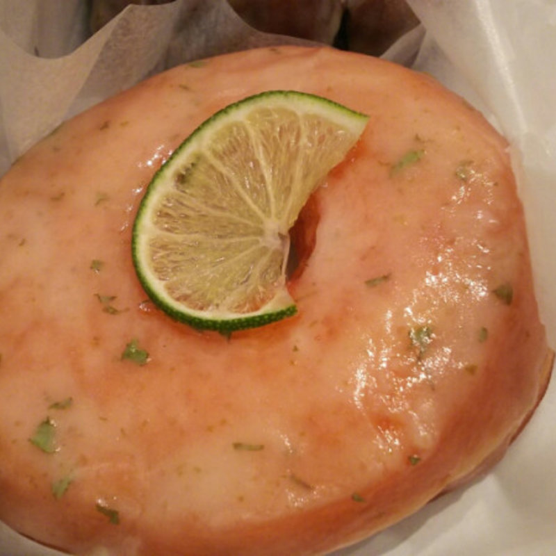 ジンジャー＆ライム(カムデンズブルースタードーナツ)