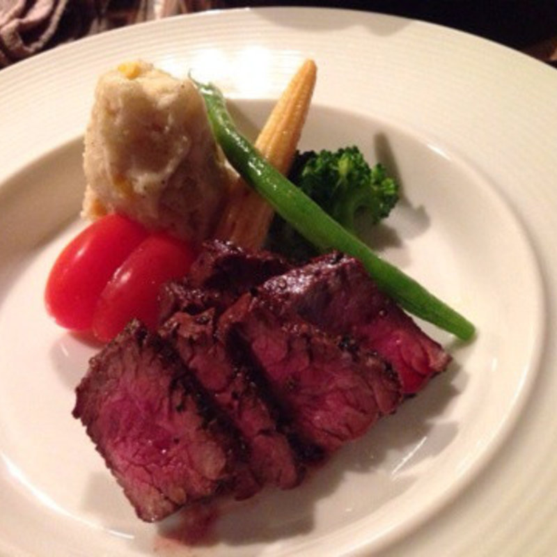 牛サガリのステーキ(かめやま )