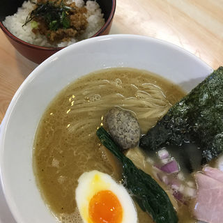 鶏の中華そば(ガチ麺道場 )