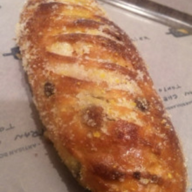 ブリオッシュ・オ・フィグ・エ・アマンド(ゴントラン シェリエ 渋谷店 （GONTRAN CHERRIER）)