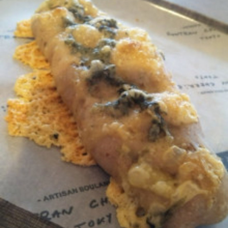 フルムダンベールと胡桃のプチバトン(ゴントラン シェリエ 渋谷店 （GONTRAN CHERRIER）)