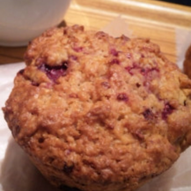 ラズベリーブランマフィン(THE CITY BAKERY アトレ品川)