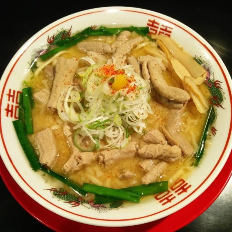 モツニボ味噌中華(さいころ )