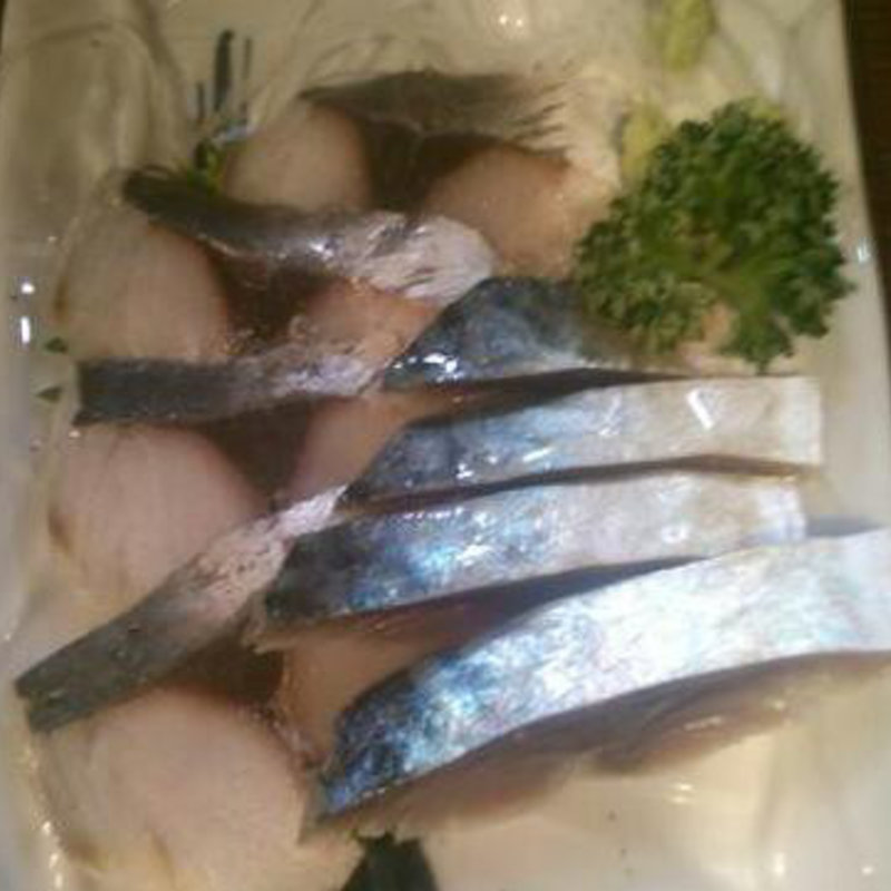 酢じめ盛り合わせ(さかなでいっぱい魚屋さんの居酒屋)