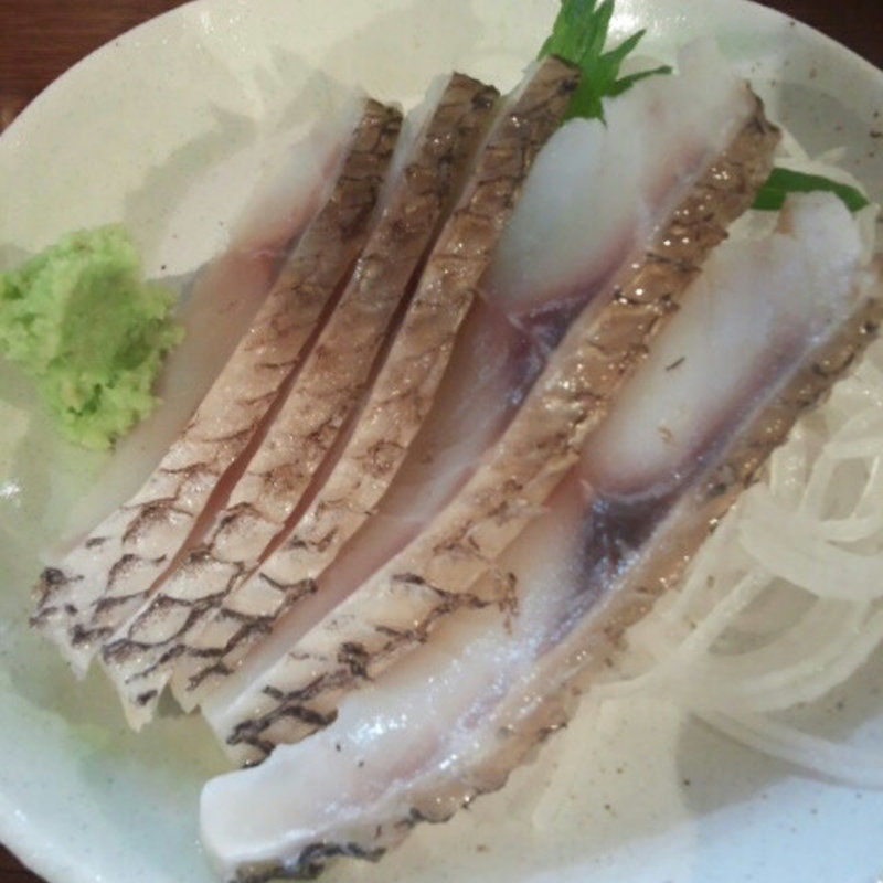 鯛酢じめ(さかなでいっぱい魚屋さんの居酒屋)