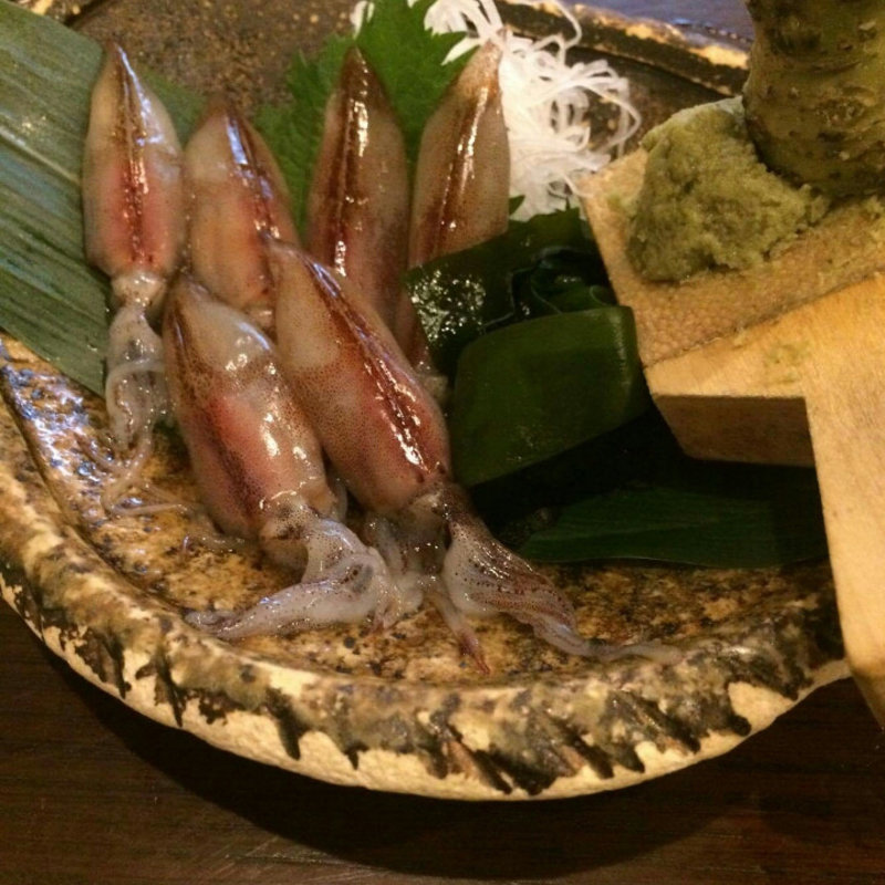 ホタルイカのお造り(さかなやいぬい)