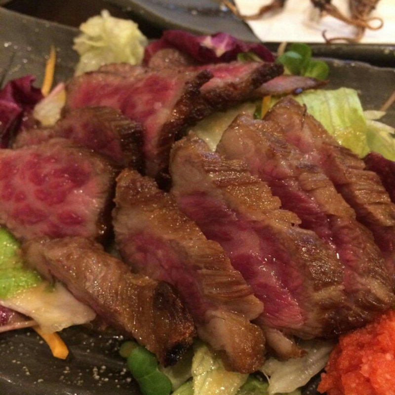 和牛ステーキ(さかなやいぬい)