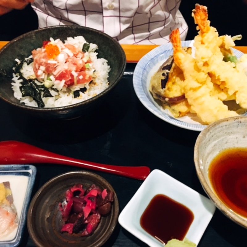 マグロ丼セット(さかな島 みなとみらい店)