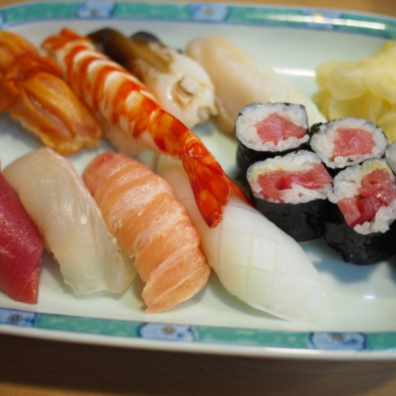 ランチ握り(魚と寿し さが美)