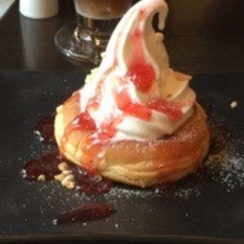 CAKE SET（焼きクロワッサンドーナツ ストロベリー）(さくら珈琲 岐阜岩地店 )