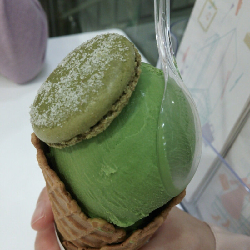 グラスマッチャ(パティスリー・サダハル・アオキ・パリ 渋谷ヒカリエ ShinQs 東横のれん街店)