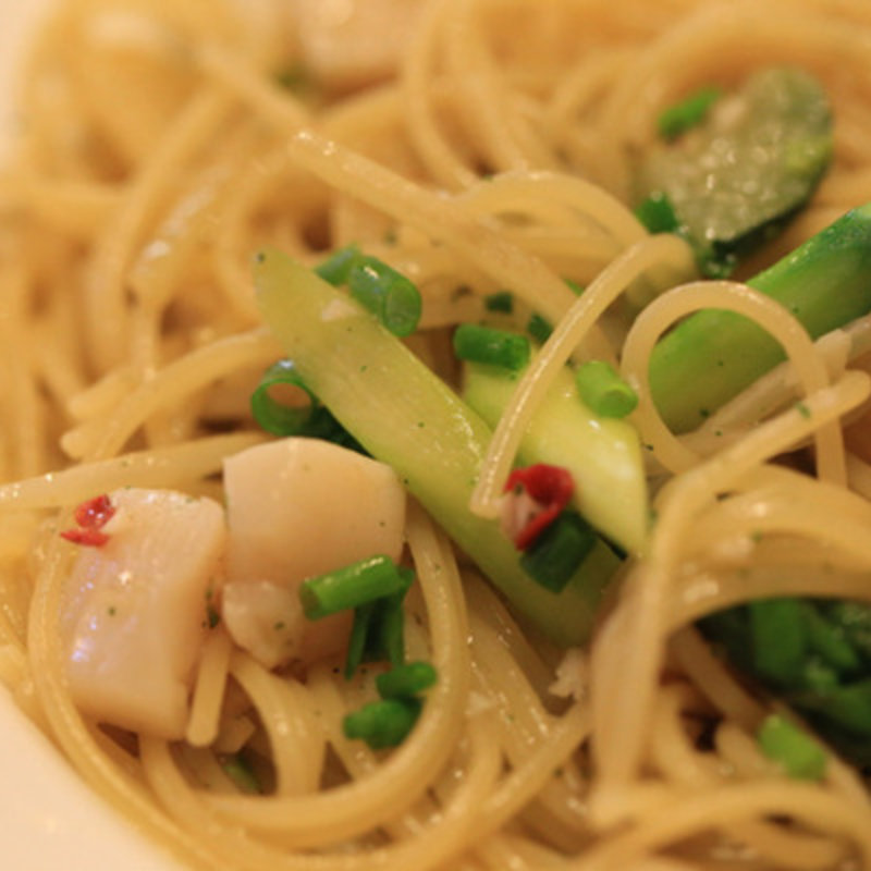 アスパラとホタテの本わさびソース(サッソネロ （SASSO NERO）)