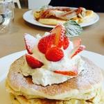 ストロベリーパンケーキ