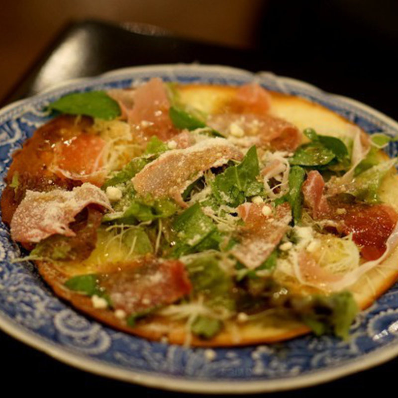 生ハムサラダピッザ(サラズカウント)