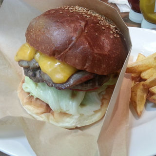 ランチ（ベーコンチーズバーガー）(中目黒 Burger Factory)