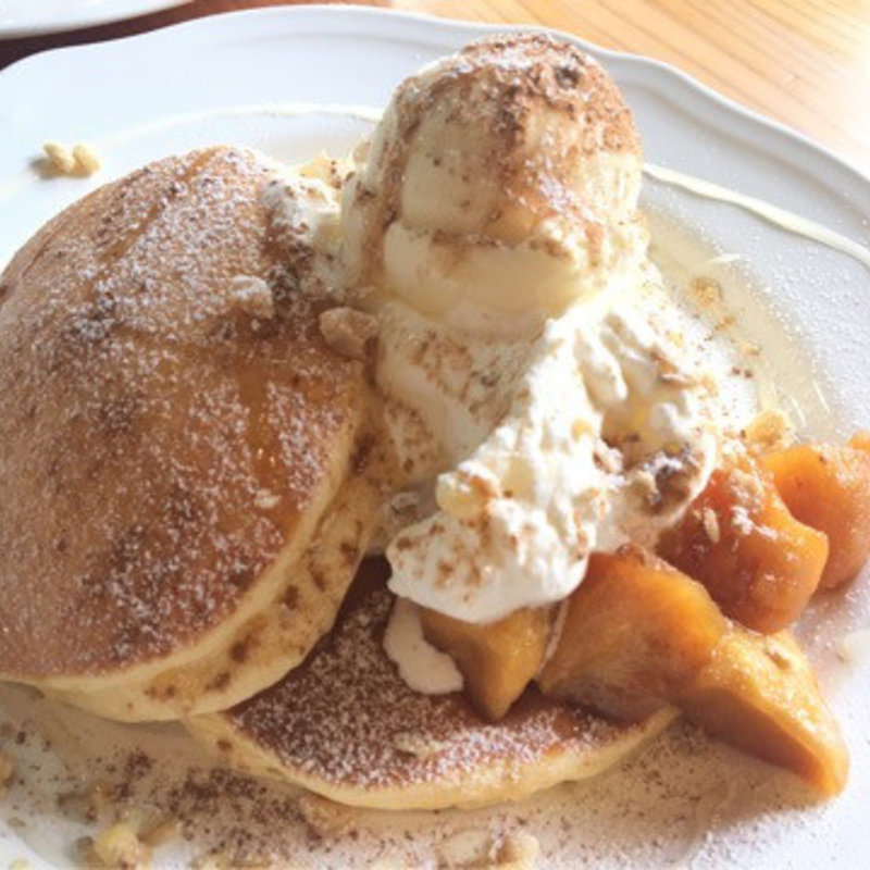 ｱｯﾌﾟﾙｼﾅﾓﾝﾊﾟﾝｹｰｷ(サンバーガー （SUN－BURGER）)