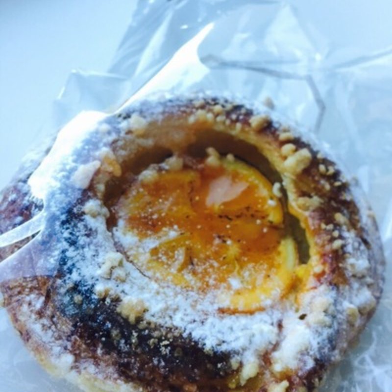 オレンジのブリオッシュデニッシュ(シェアードテラス 外苑いちょう並木店)