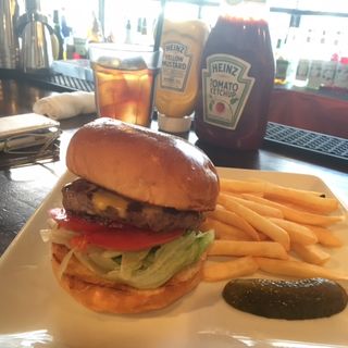 チーズバーガー(シェイクツリー)
