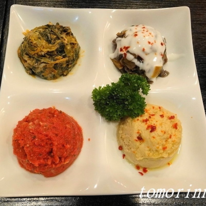 4種類のディップの盛り合わせ(ジェイハン （Ceyhan）)