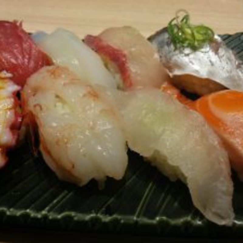 8貫盛り(立ち寿し しおや)