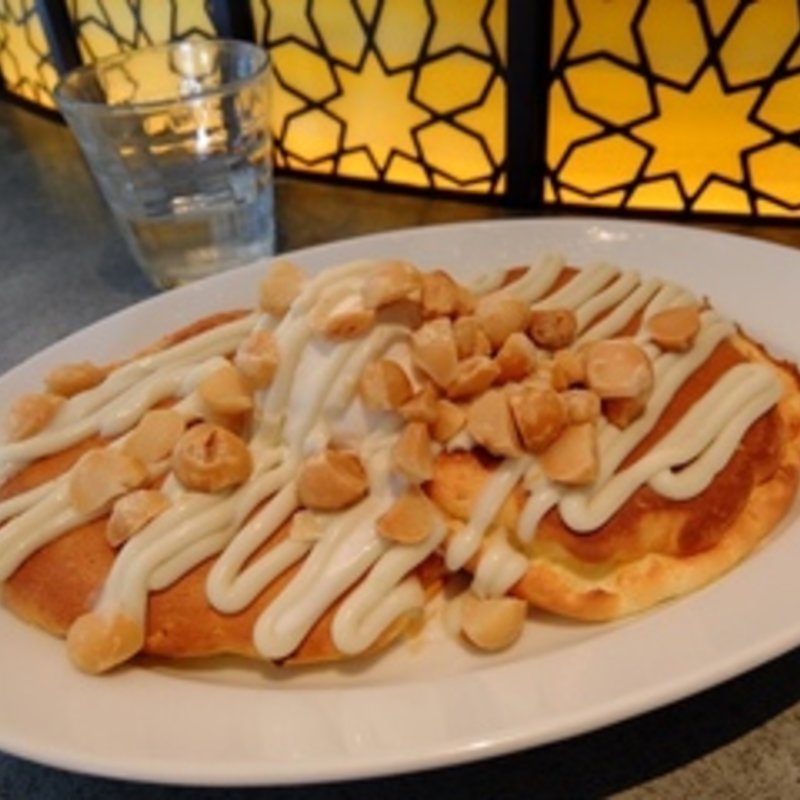 ココナッツマカダミアパンケーキ(シクスバイオリエンタルホテル)