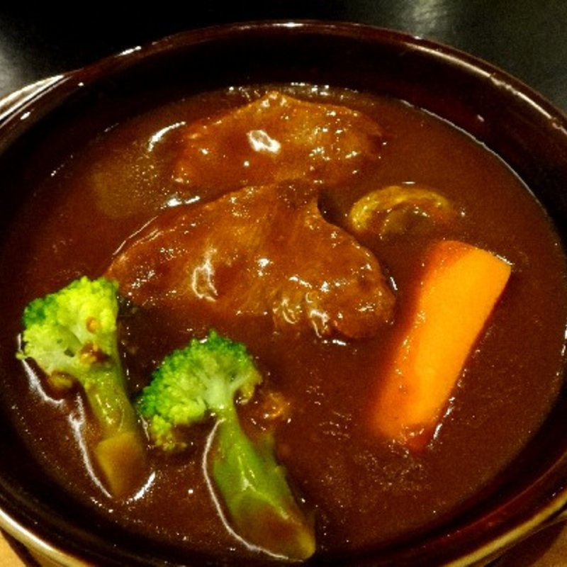 牛タントロシチュー(しげ吉)