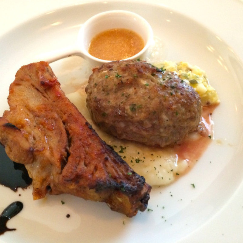 本日の肉料理(シャルル )